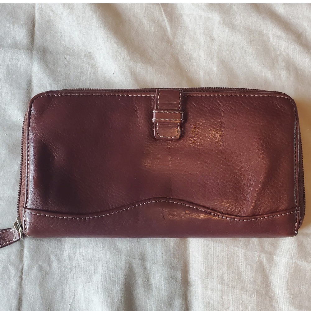Tignanello Burgundy Leather Zip Around Accordion Wallet Contrast Stitching